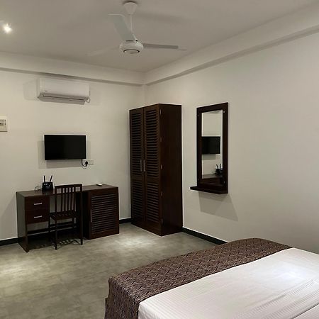 Cocos Polhena Hotel Matara Exterior photo