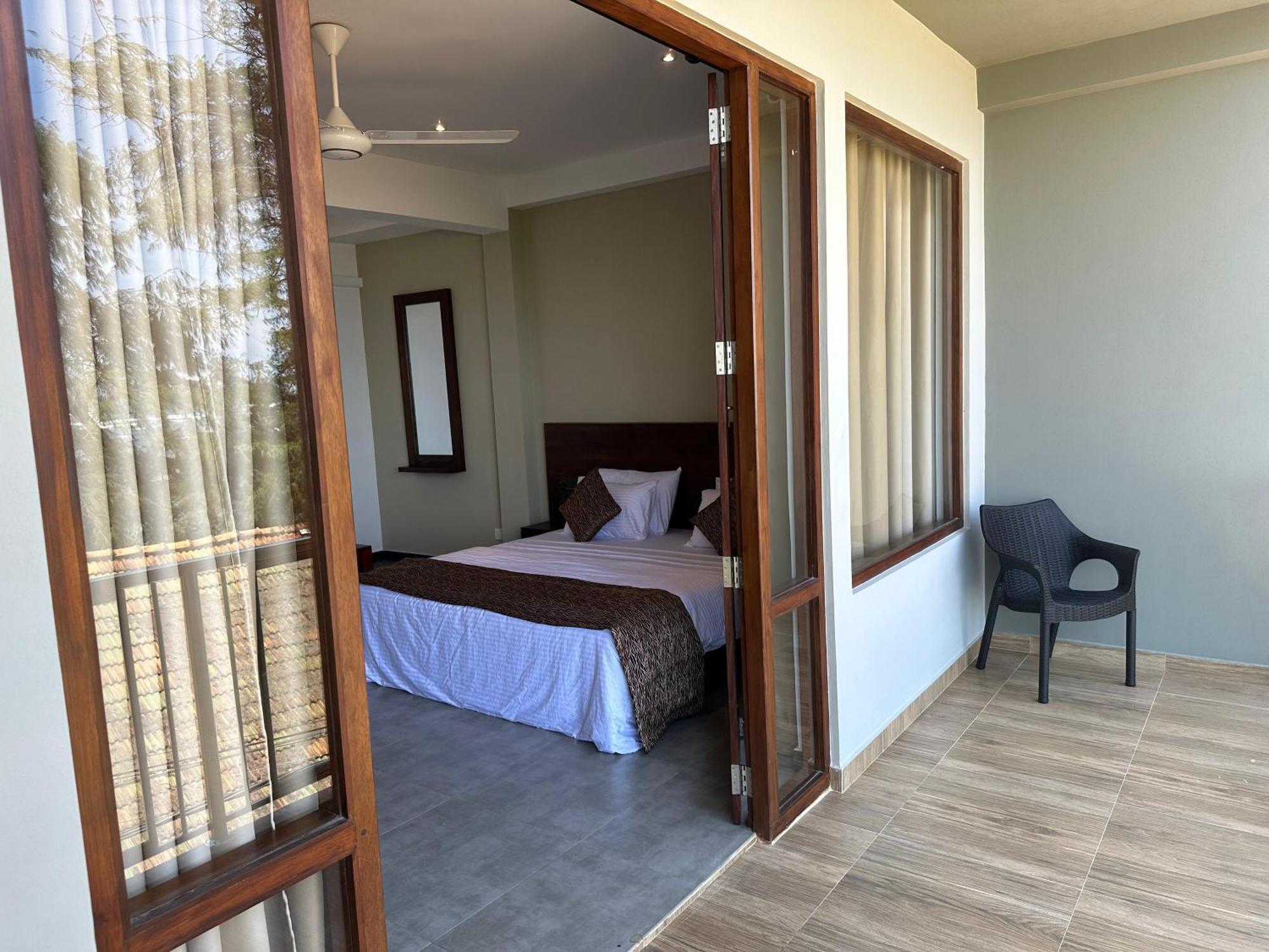 Cocos Polhena Hotel Matara Exterior photo