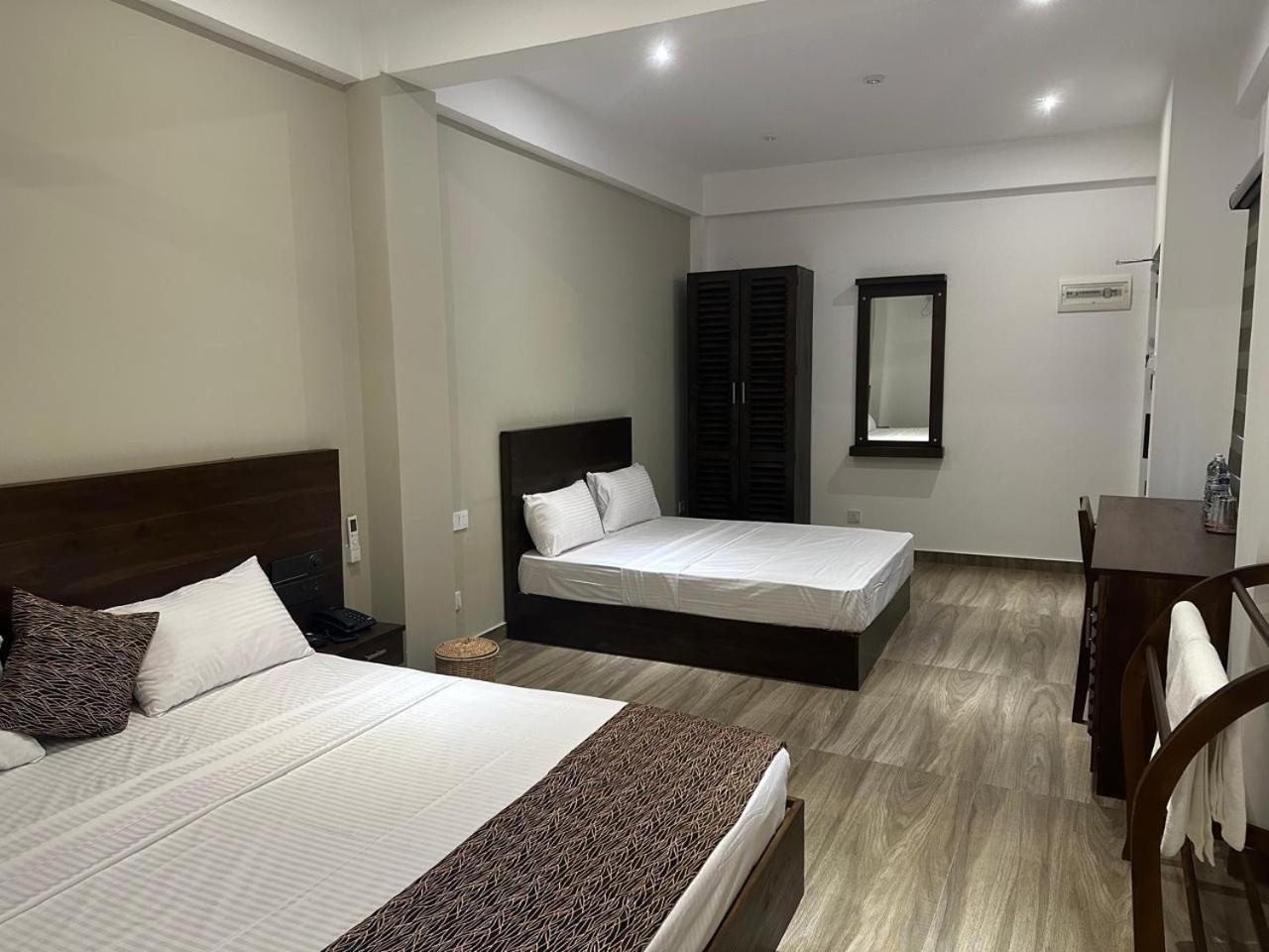 Cocos Polhena Hotel Matara Exterior photo